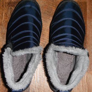 Ankle high Boots, women's 43 (US 10.5), Navy nylon, grey fur lined, black sole